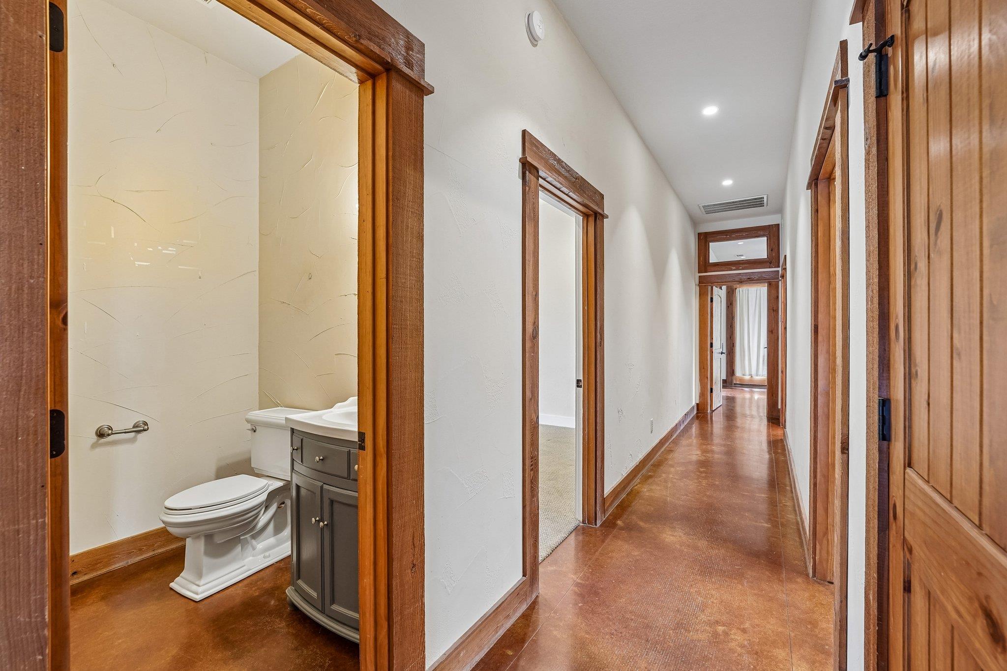 290 Miss Donna Ln, Dripping Springs, TX 78620