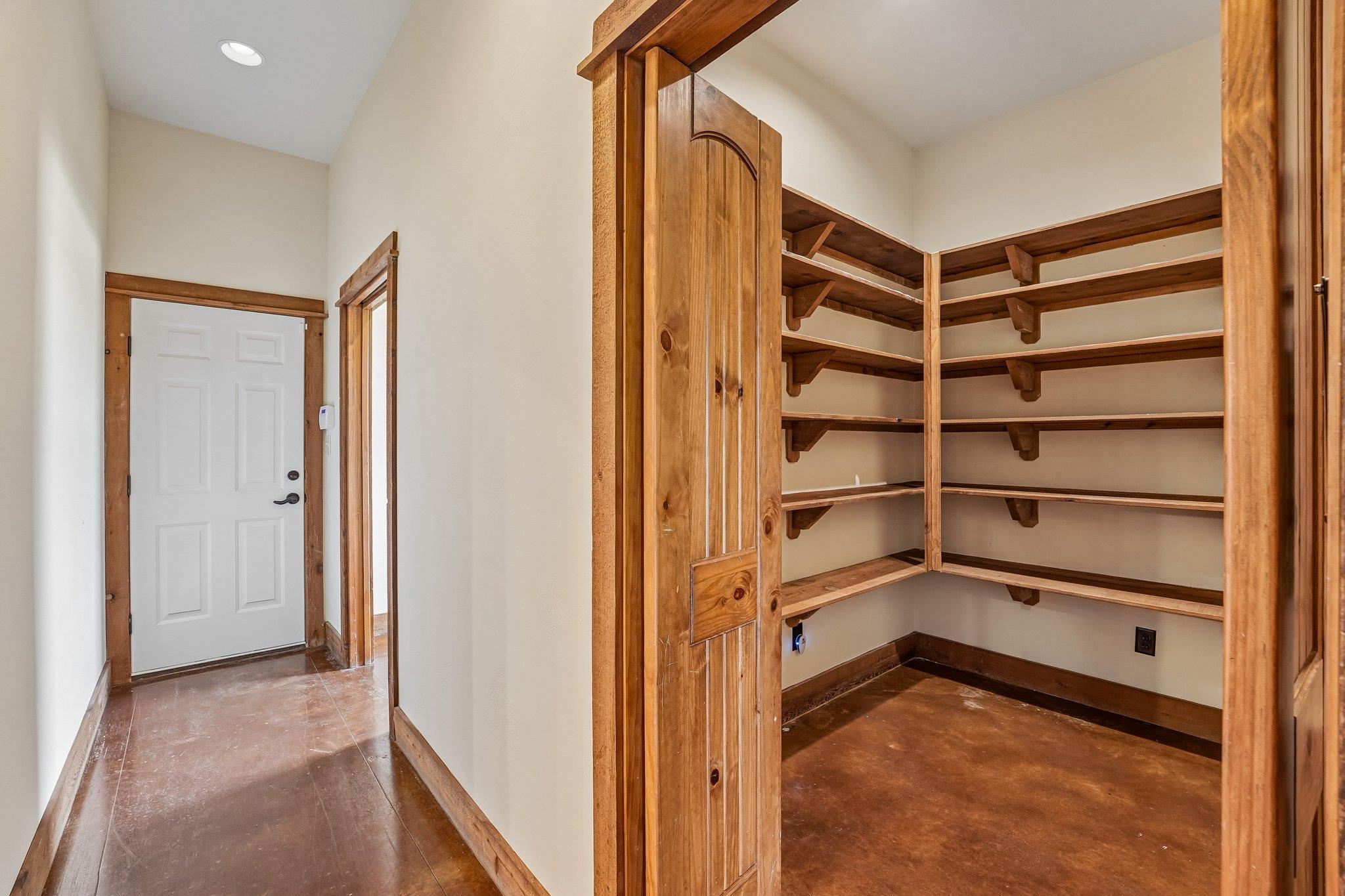 290 Miss Donna Ln, Dripping Springs, TX 78620