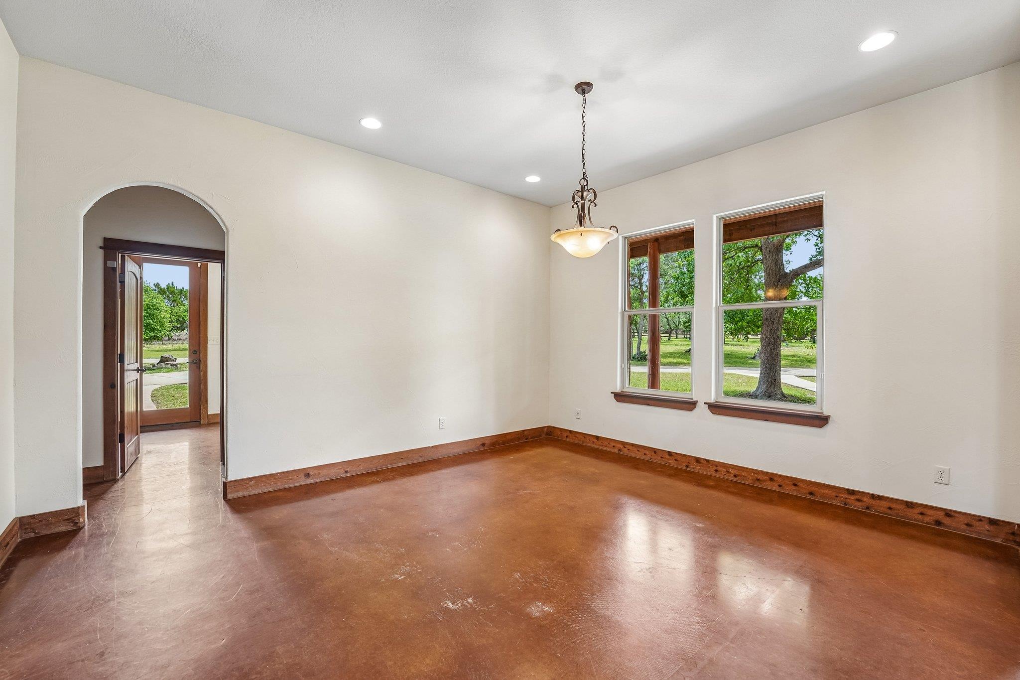 290 Miss Donna Ln, Dripping Springs, TX 78620