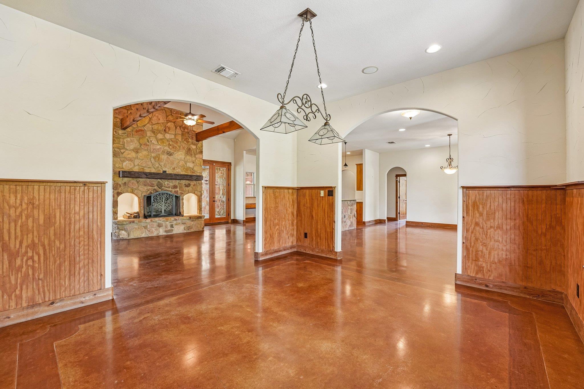 290 Miss Donna Ln, Dripping Springs, TX 78620