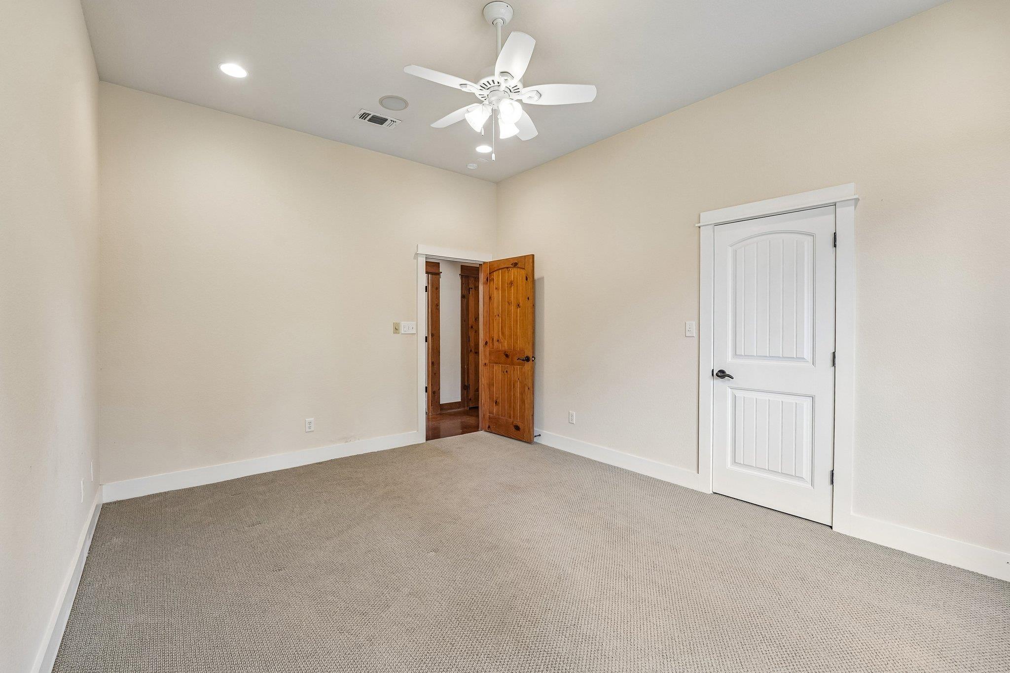 290 Miss Donna Ln, Dripping Springs, TX 78620