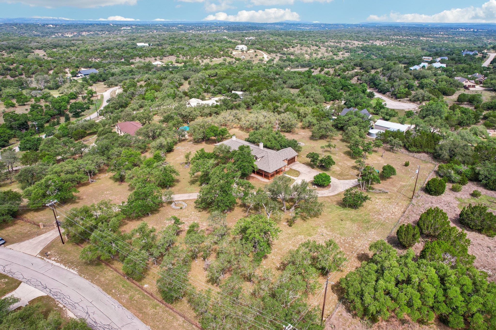 290 Miss Donna Ln, Dripping Springs, TX 78620