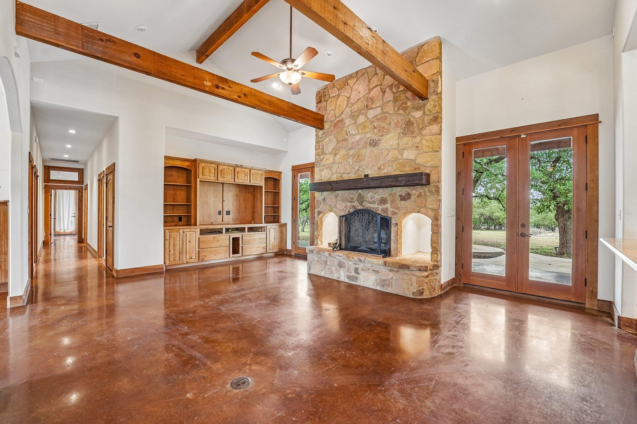 290 Miss Donna Ln, Dripping Springs, TX 78620
