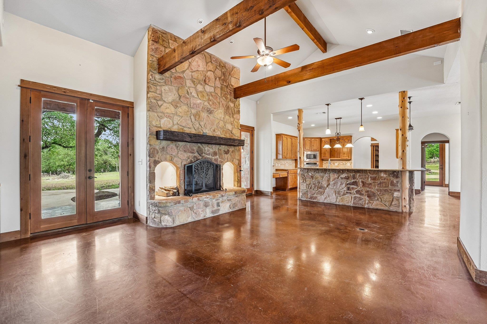 290 Miss Donna Ln, Dripping Springs, TX 78620