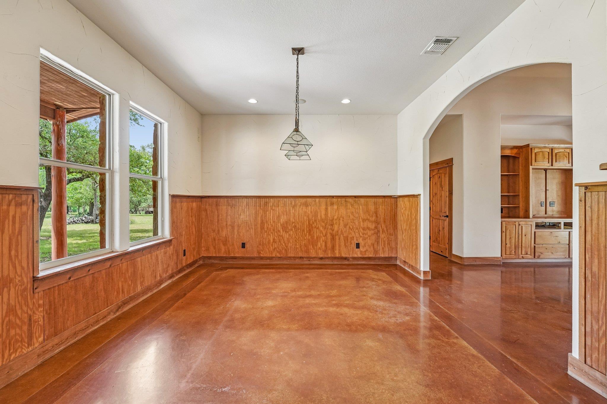 290 Miss Donna Ln, Dripping Springs, TX 78620