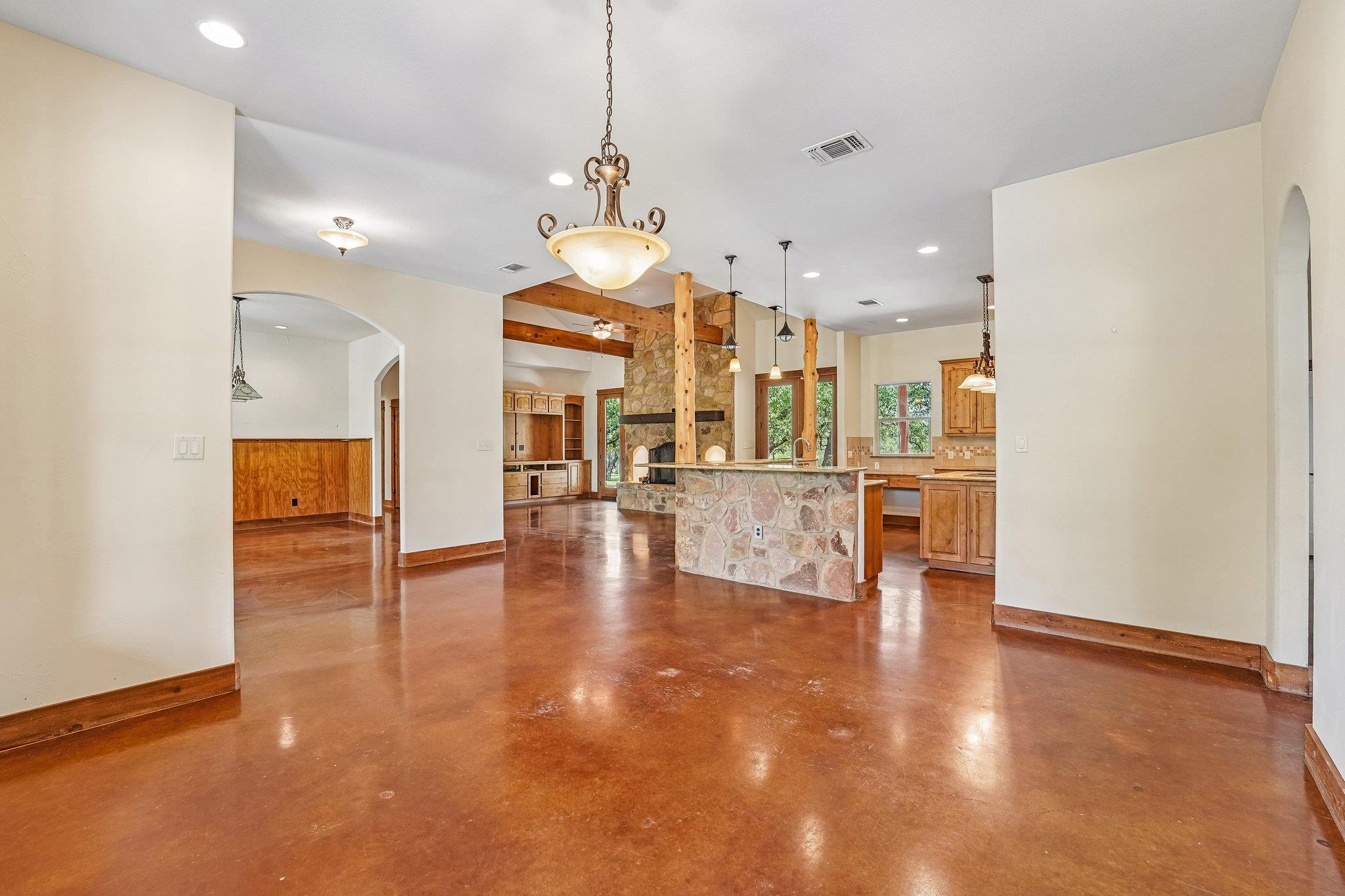 290 Miss Donna Ln, Dripping Springs, TX 78620
