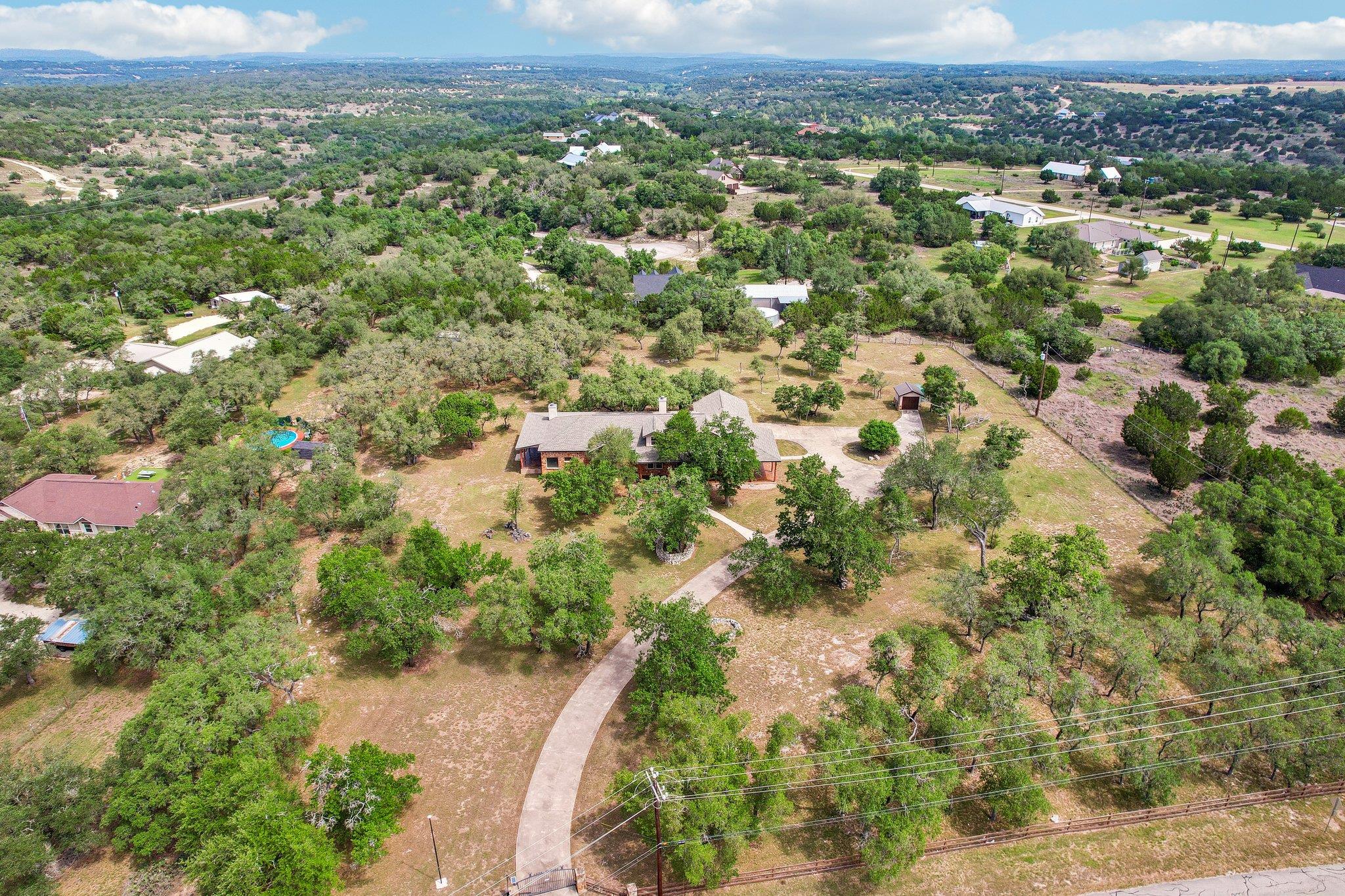 290 Miss Donna Ln, Dripping Springs, TX 78620