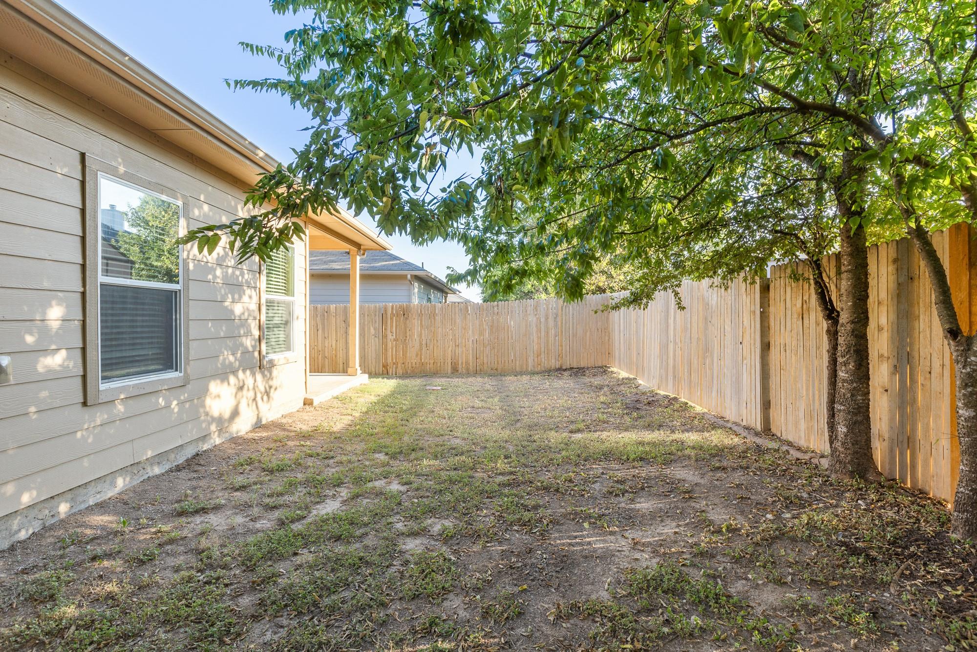 365 Cibolo Creek Dr, Kyle, TX 78640