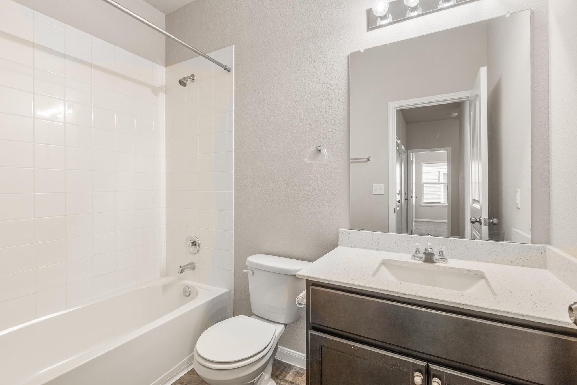 365 Cibolo Creek Dr, Kyle, TX 78640