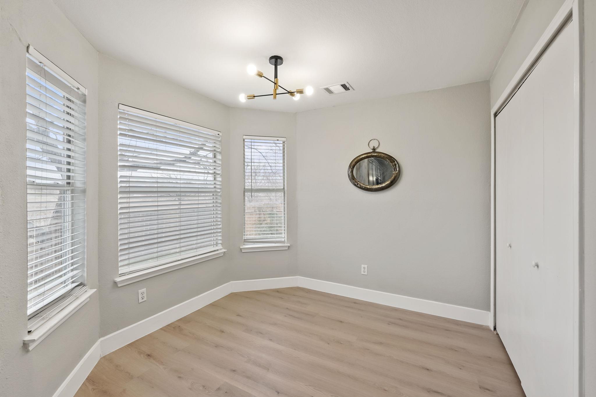 1813 Whirlwind Trl, Round Rock, TX 78664