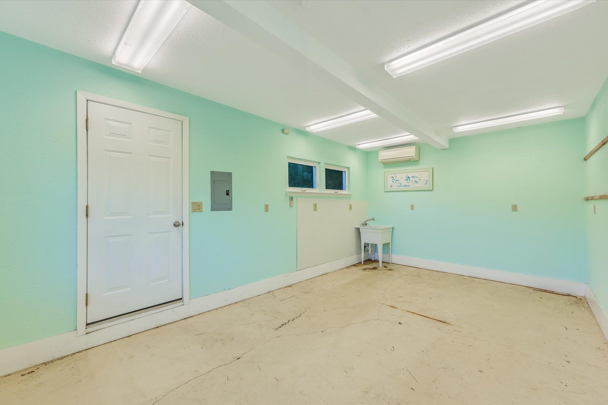 222 Peabody Pl, Dripping Springs, TX 78620