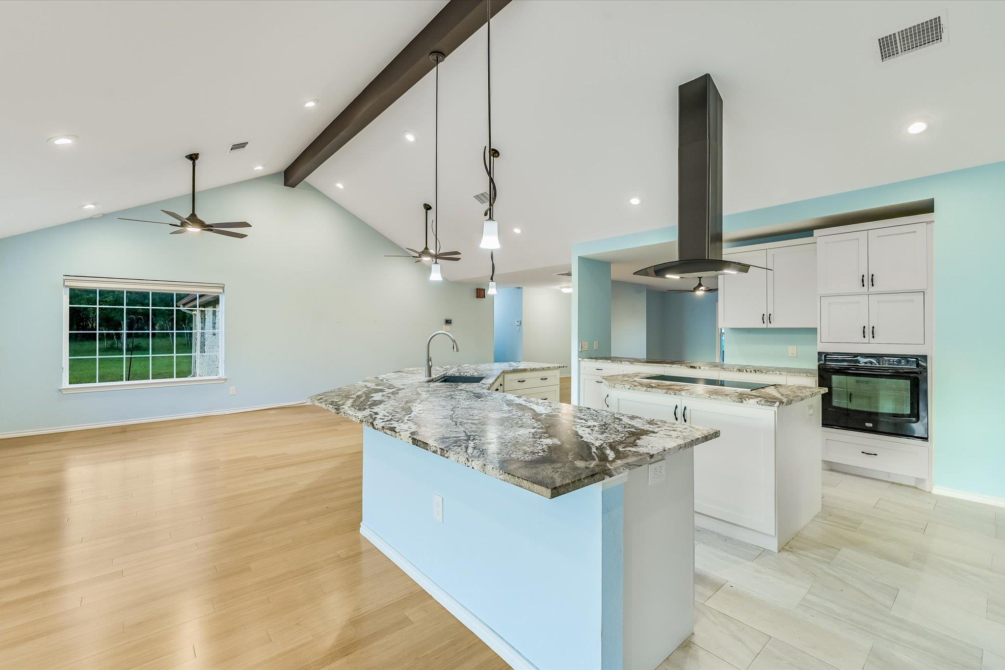 222 Peabody Pl, Dripping Springs, TX 78620