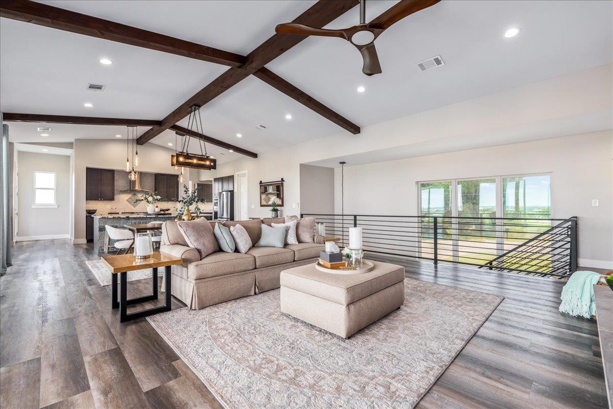 714 Matern Dr, Horseshoe Bay, TX 78657