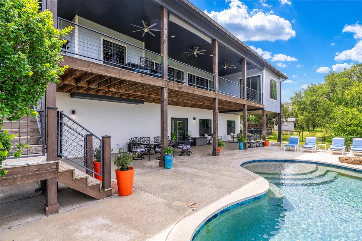 714 Matern Dr, Horseshoe Bay, TX 78657