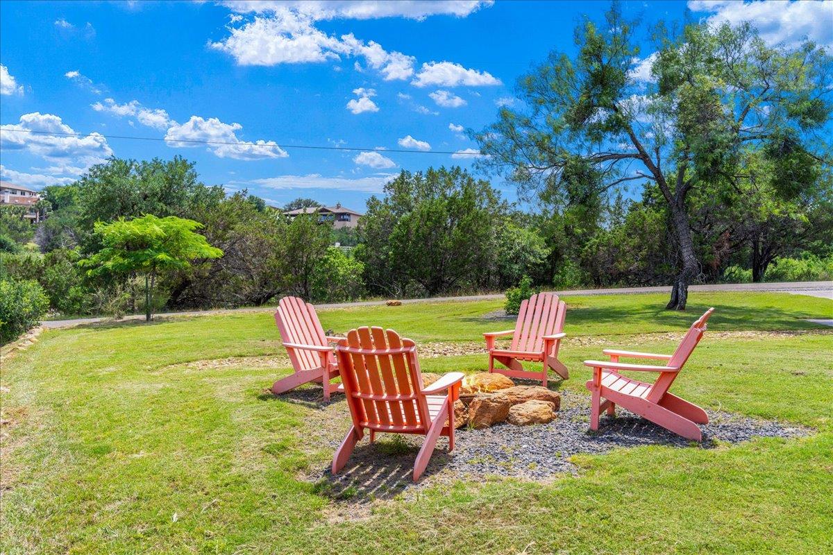 714 Matern Dr, Horseshoe Bay, TX 78657