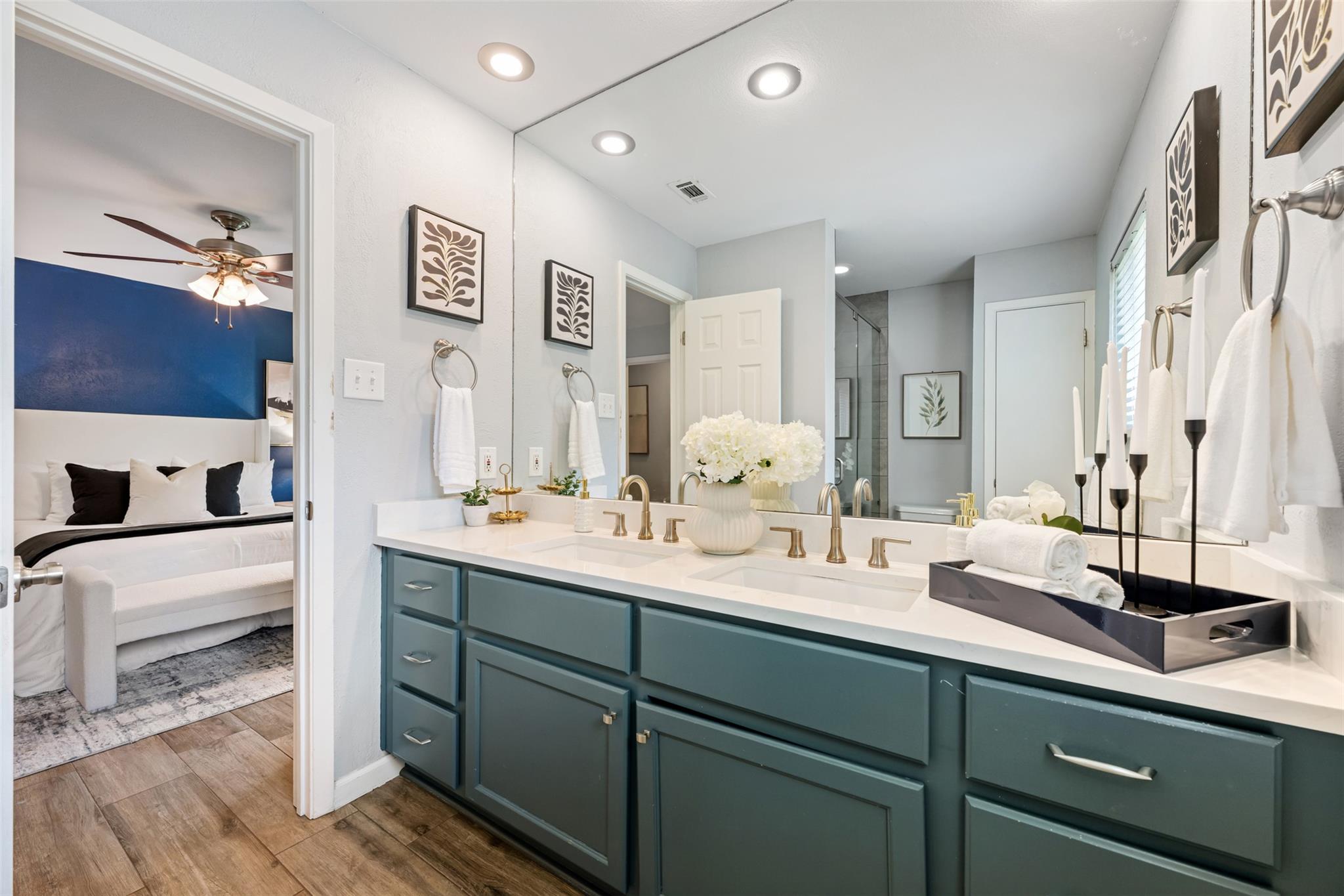 4306 Oak Creek Dr, Austin, TX 78727