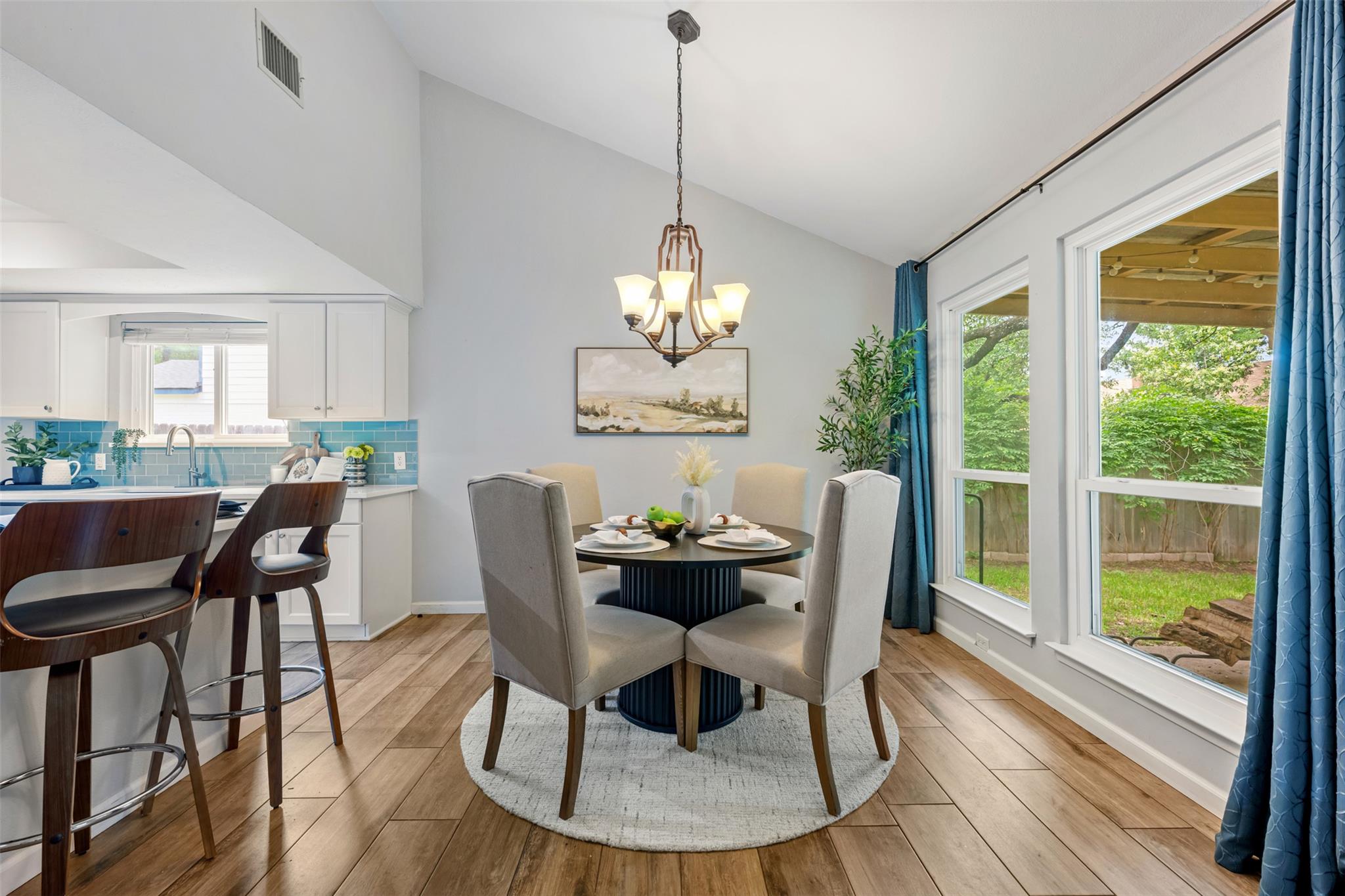 4306 Oak Creek Dr, Austin, TX 78727