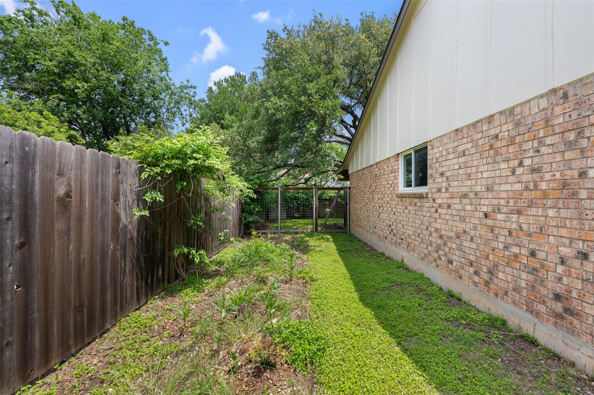 4306 Oak Creek Dr, Austin, TX 78727