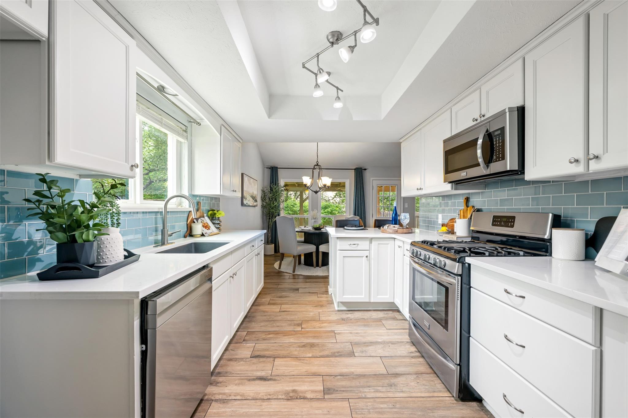 4306 Oak Creek Dr, Austin, TX 78727
