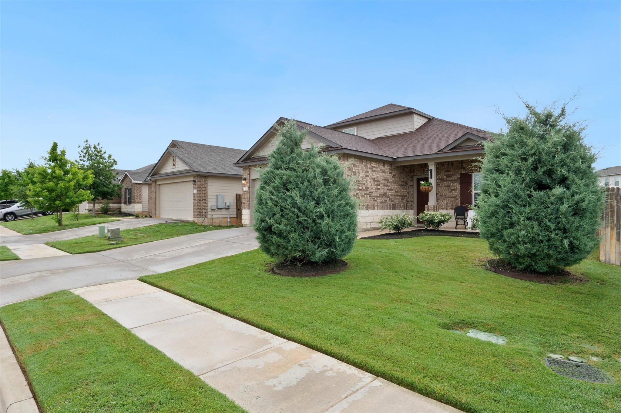 317 Old Glory Trl, Liberty Hill, TX 78642