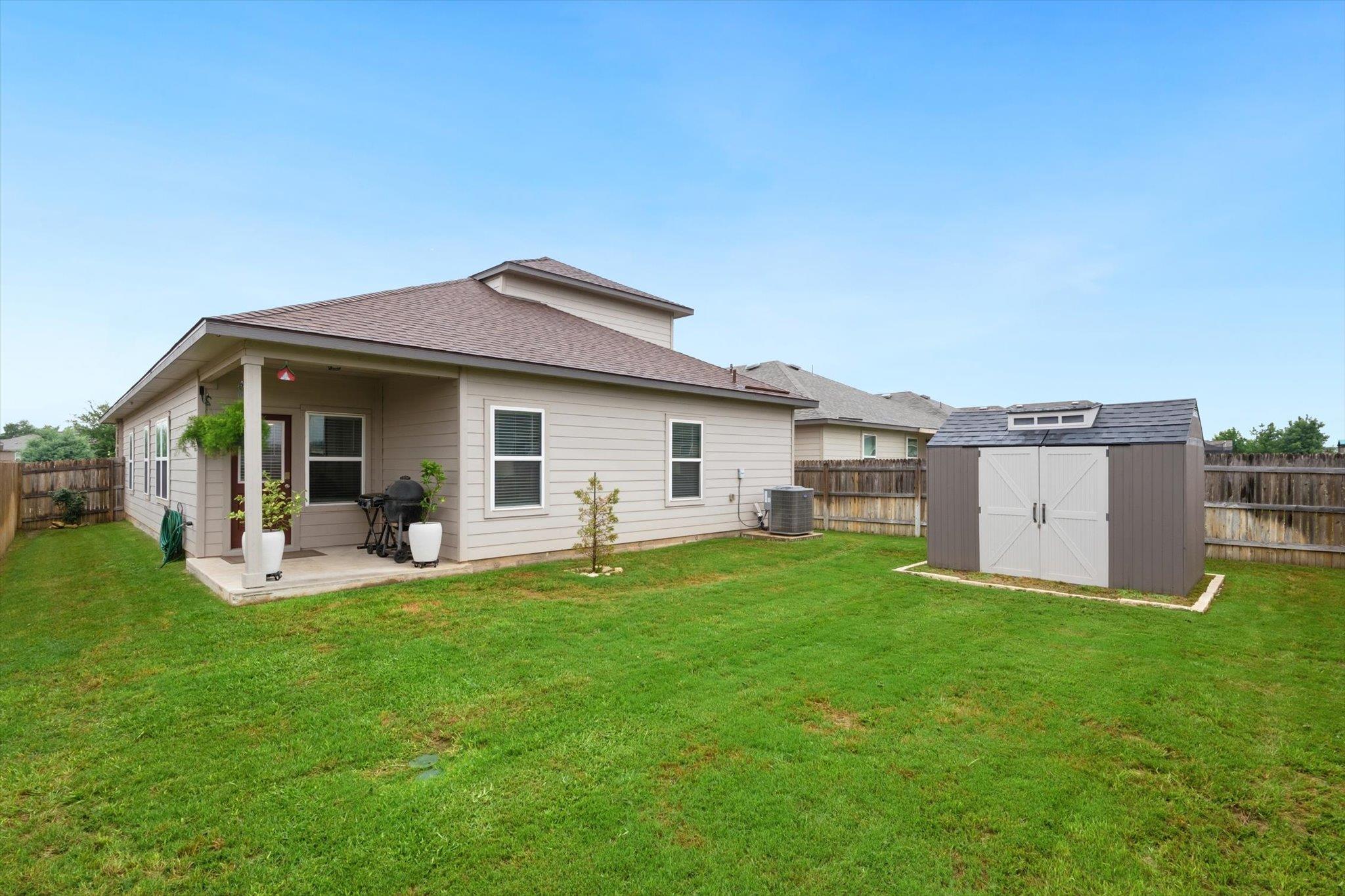 317 Old Glory Trl, Liberty Hill, TX 78642