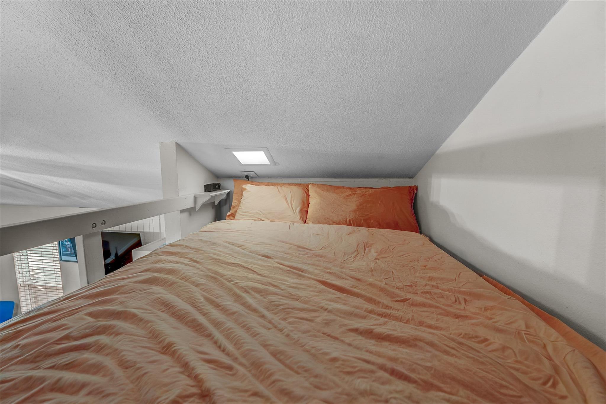1000 W 26th St # 215, Austin, TX 78705
