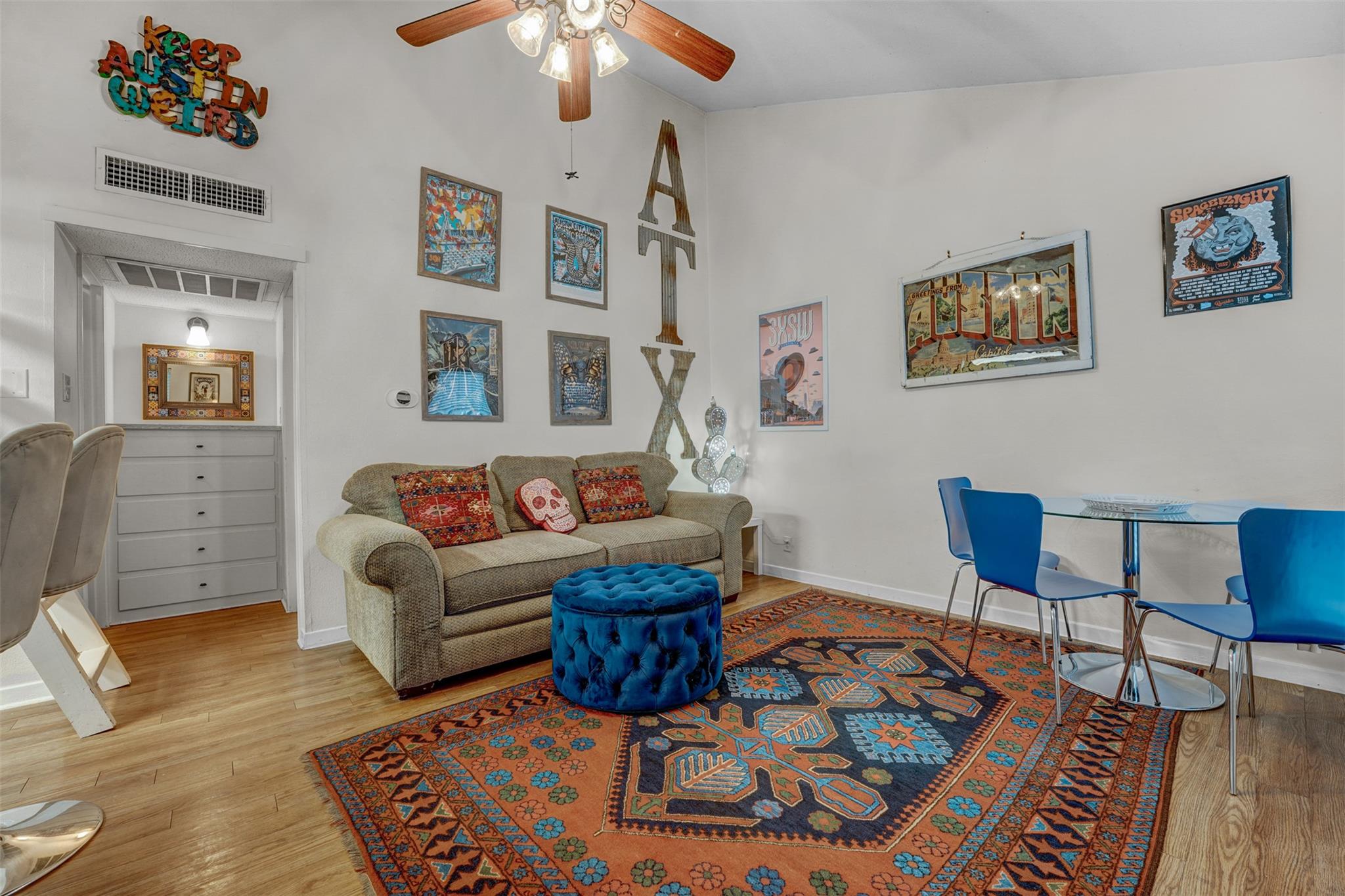 1000 W 26th St # 215, Austin, TX 78705