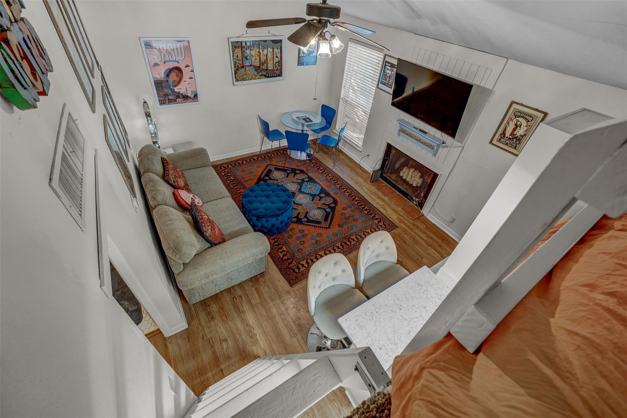 1000 W 26th St # 215, Austin, TX 78705