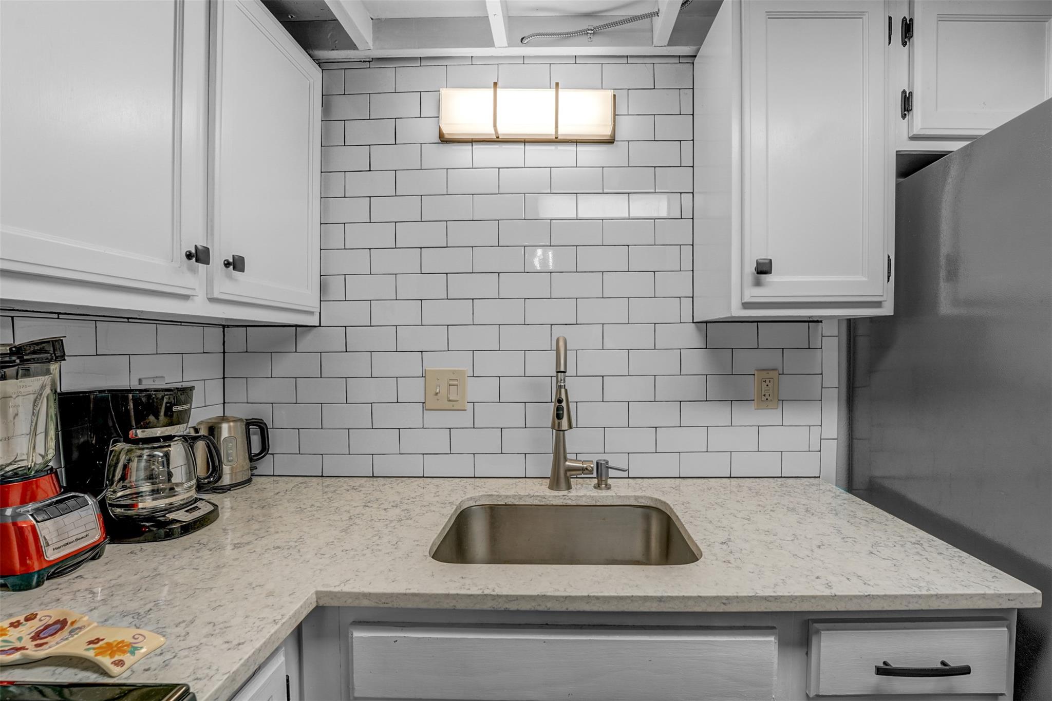 1000 W 26th St # 215, Austin, TX 78705