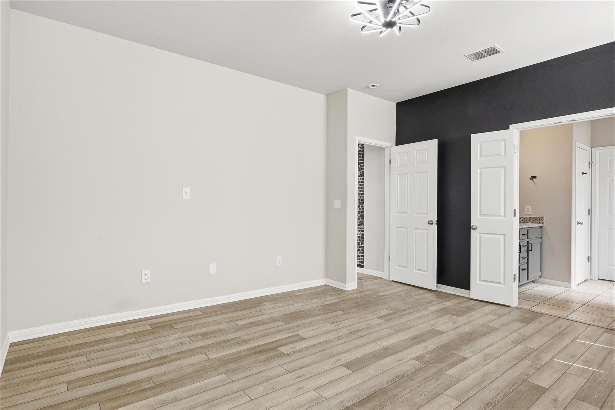6400 Mary Lewis Dr, Austin, TX 78747