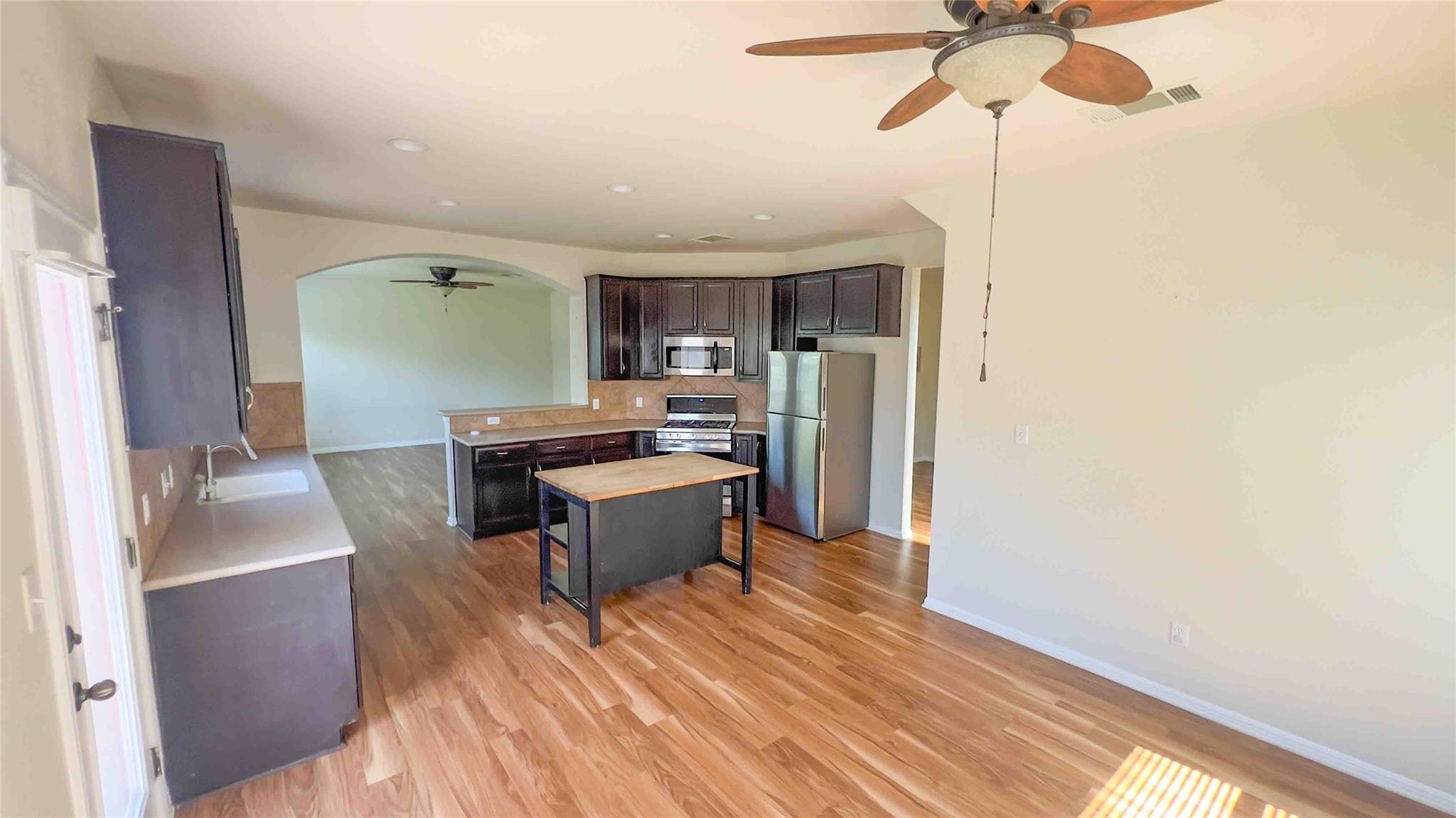 709 Rusk Rd, Round Rock, TX 78665
