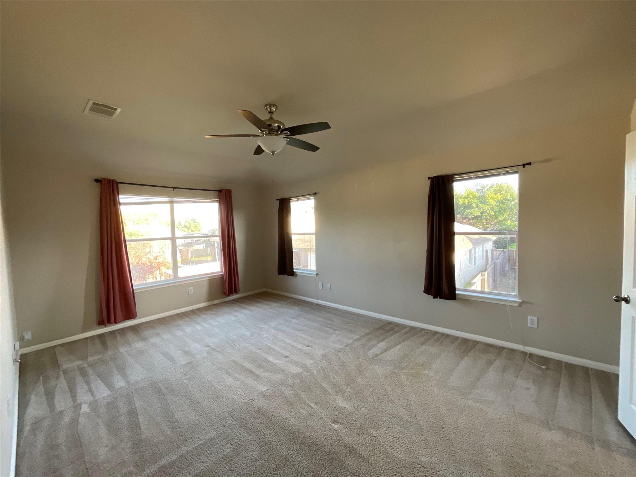4427 Meadowside Ln, Round Rock, TX 78665