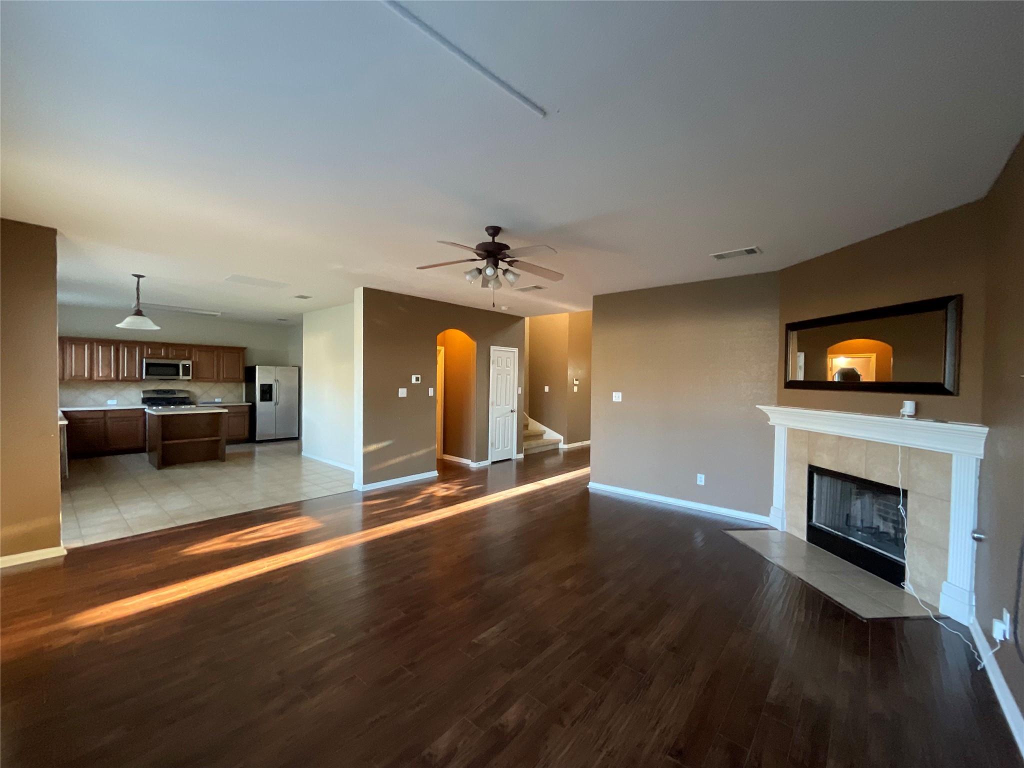 4427 Meadowside Ln, Round Rock, TX 78665