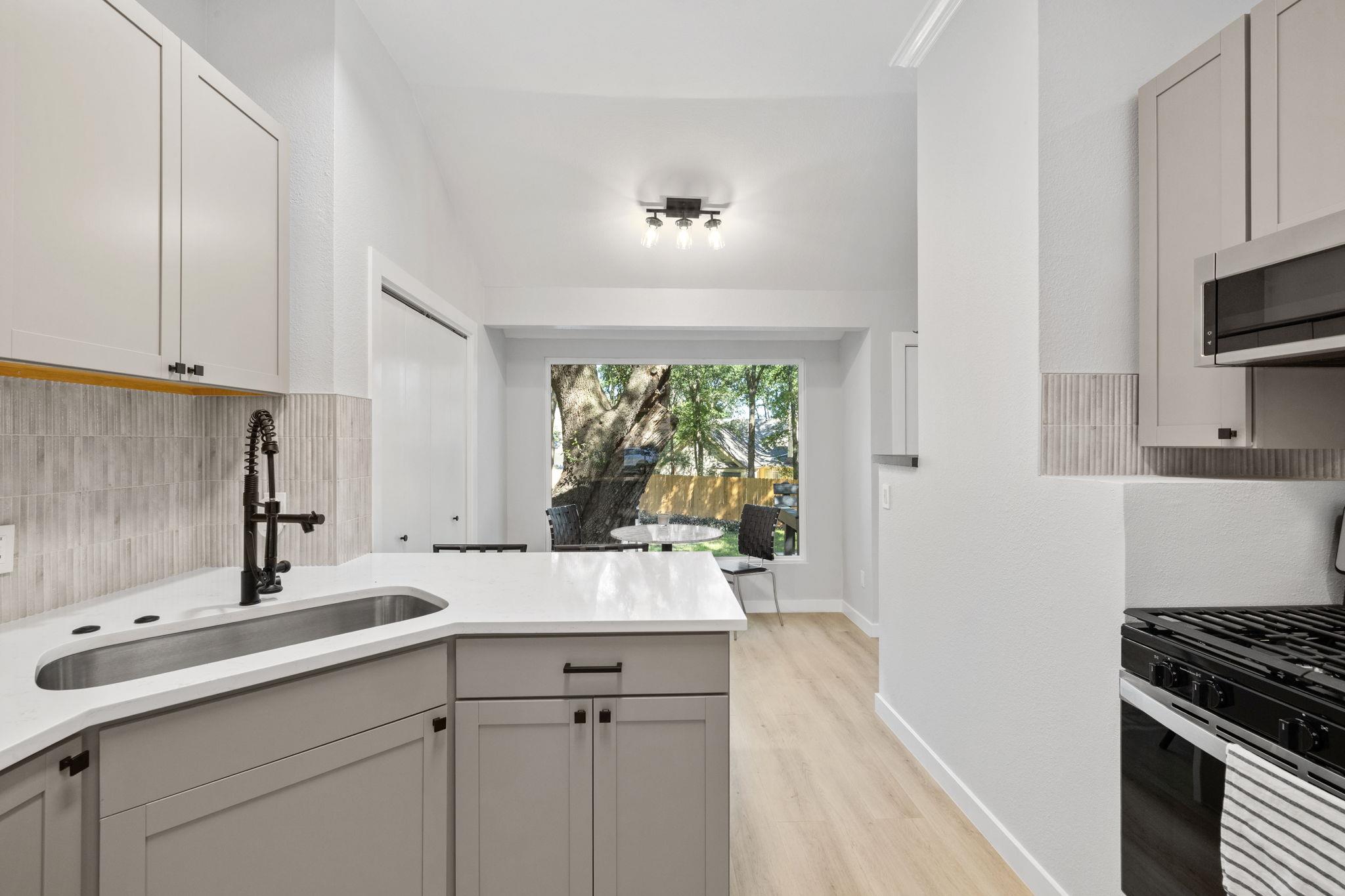 2804 Allison Dr, Austin, TX 78741