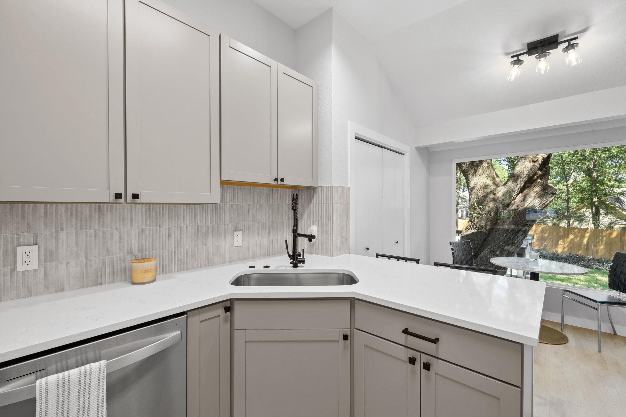 2804 Allison Dr, Austin, TX 78741