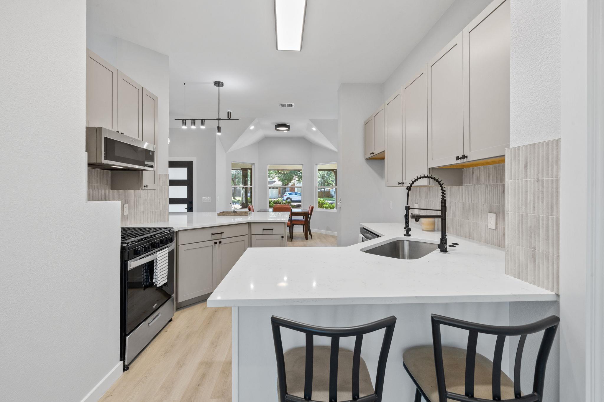 2804 Allison Dr, Austin, TX 78741