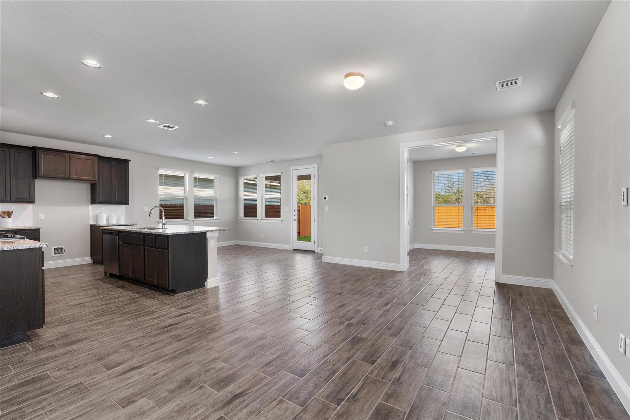 312 Stone Canyon Dr Dr, Georgetown, TX 78628