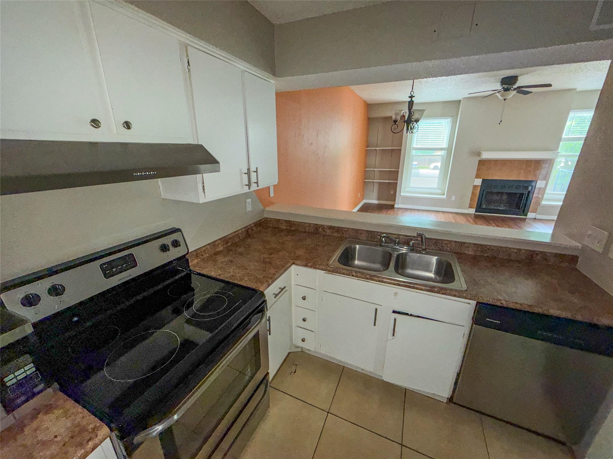 5313 Indio Dr # D, Austin, TX 78745