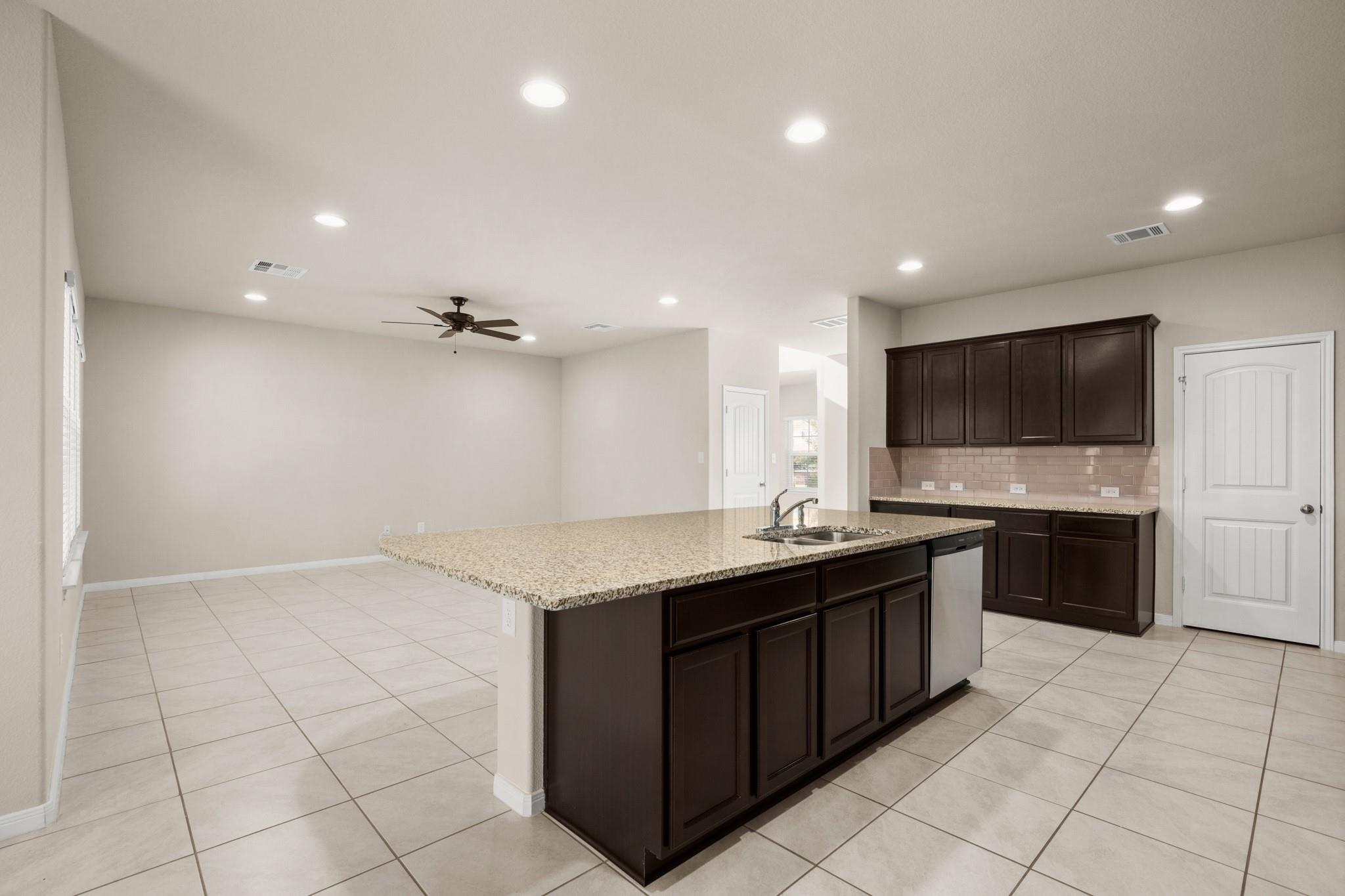 1120 La Conterra Blvd, Georgetown, TX 78626