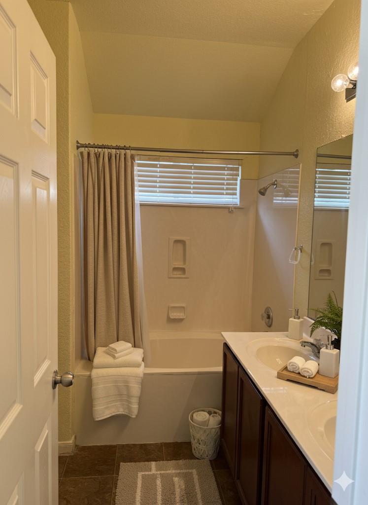 217 Teron Dr, San Marcos, TX 78666