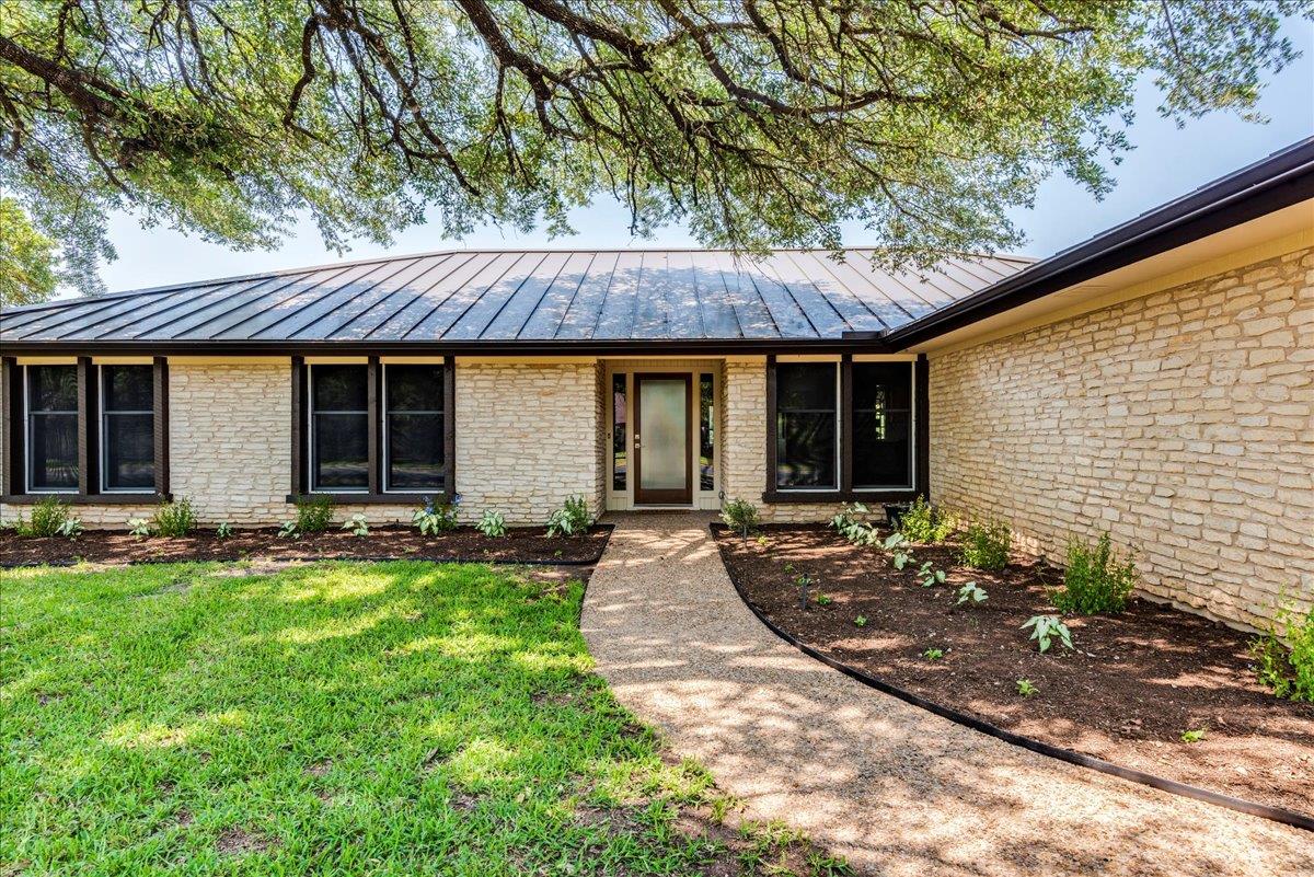11146 Pinehurst Dr, Austin, TX 78747