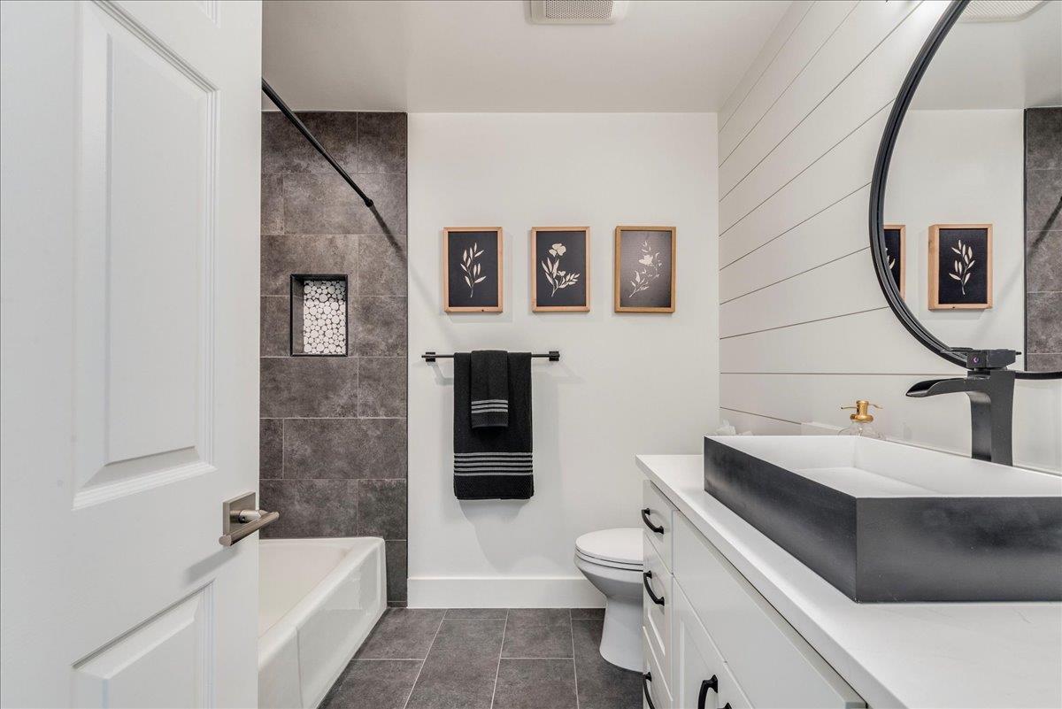 11146 Pinehurst Dr, Austin, TX 78747