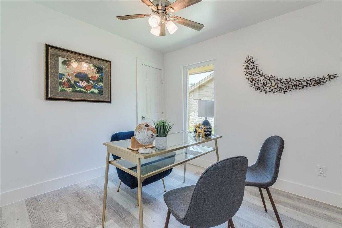 11146 Pinehurst Dr, Austin, TX 78747