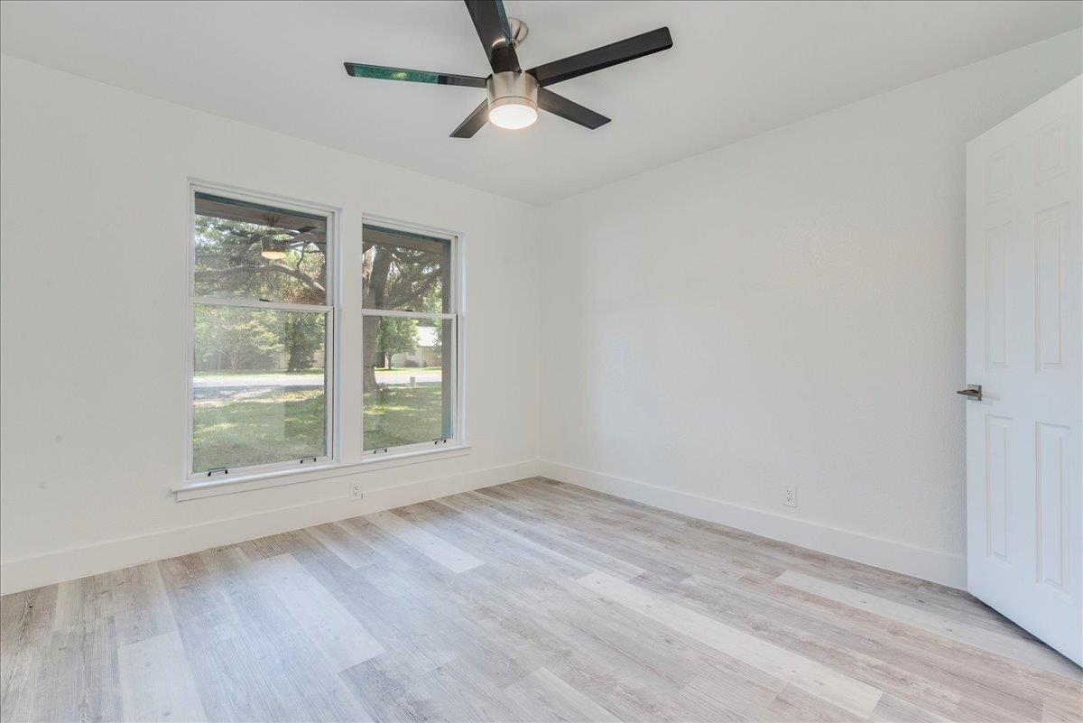 11146 Pinehurst Dr, Austin, TX 78747