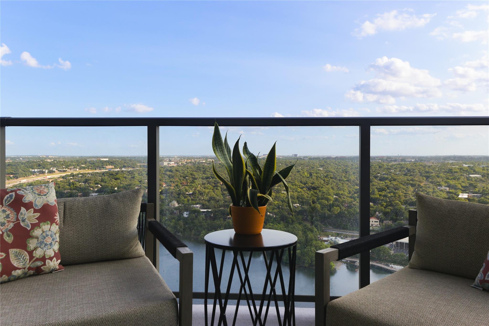 44 East Ave # 2701, Austin, TX 78701