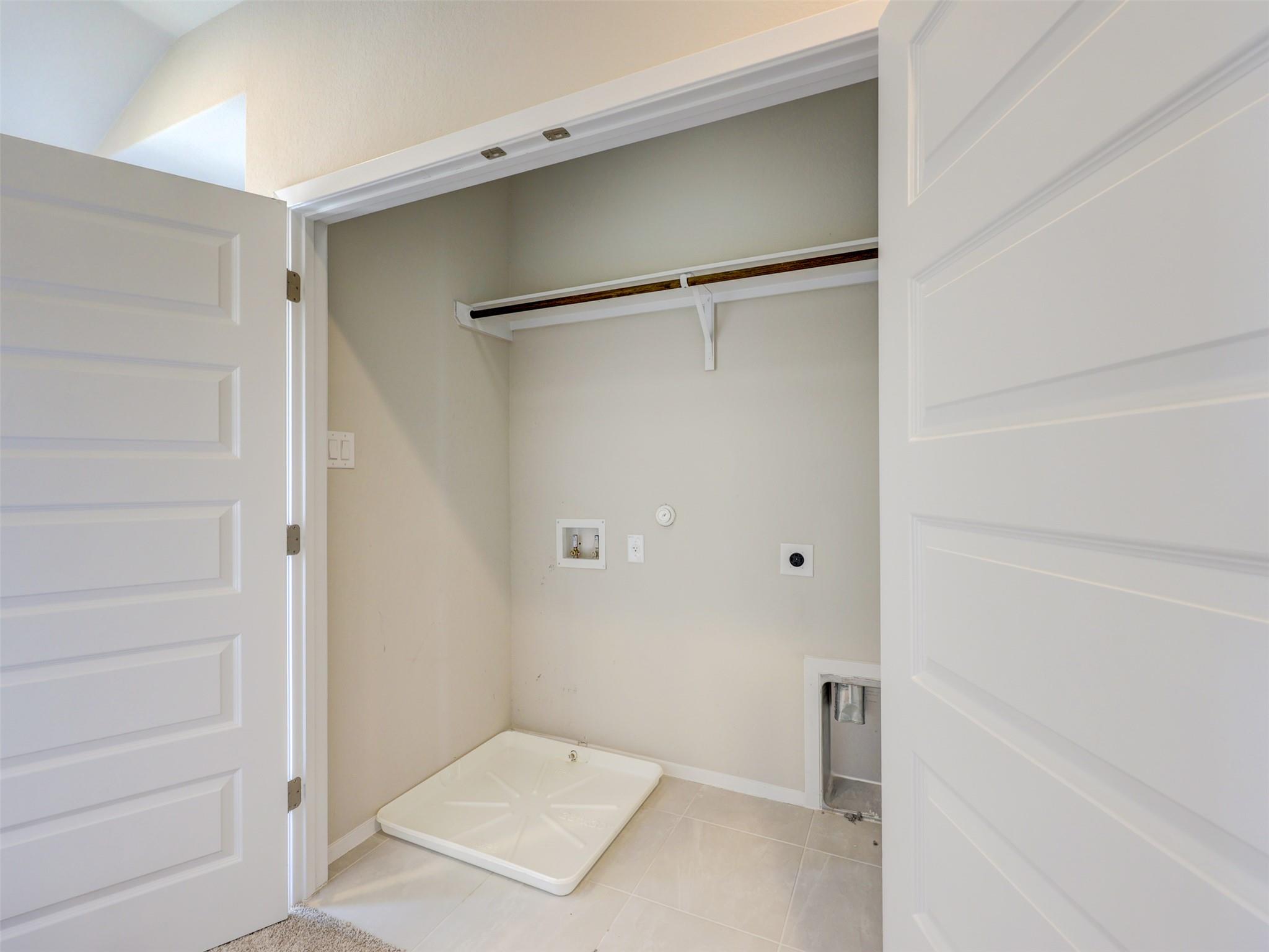 11417 Lago De Garda Dr, Austin, TX 78747