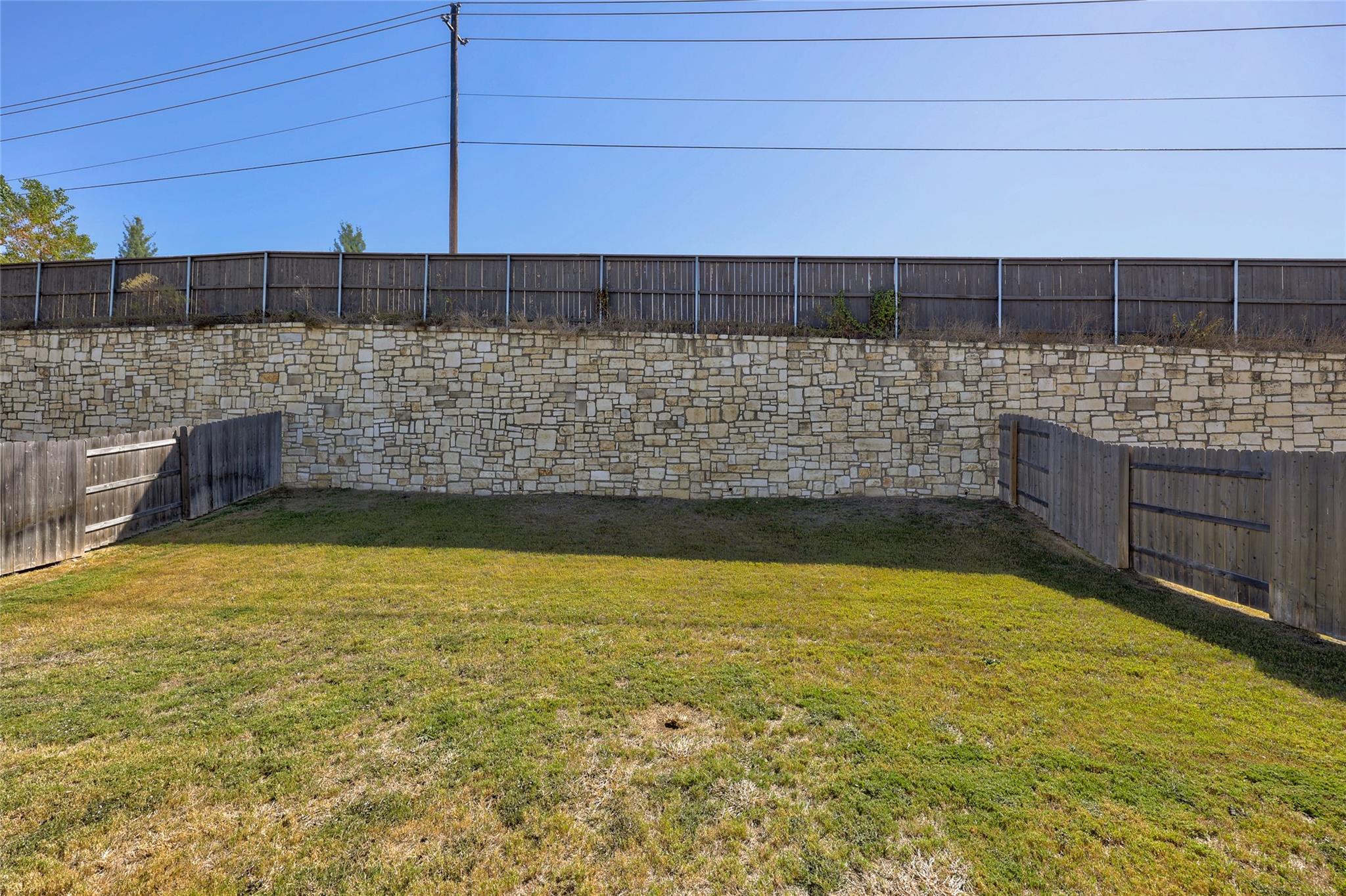 11417 Lago De Garda Dr, Austin, TX 78747