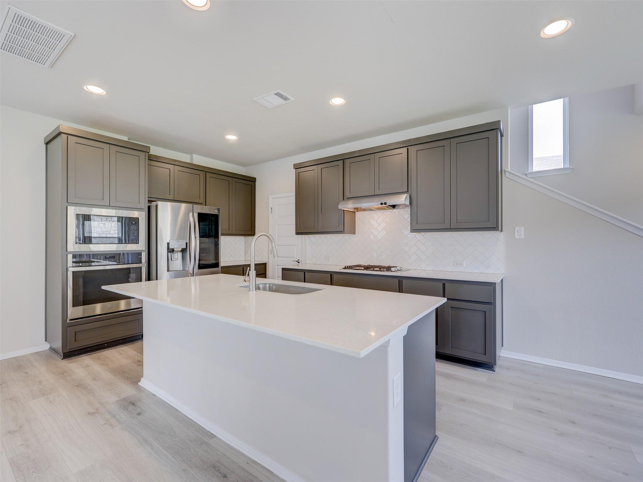 11417 Lago De Garda Dr, Austin, TX 78747