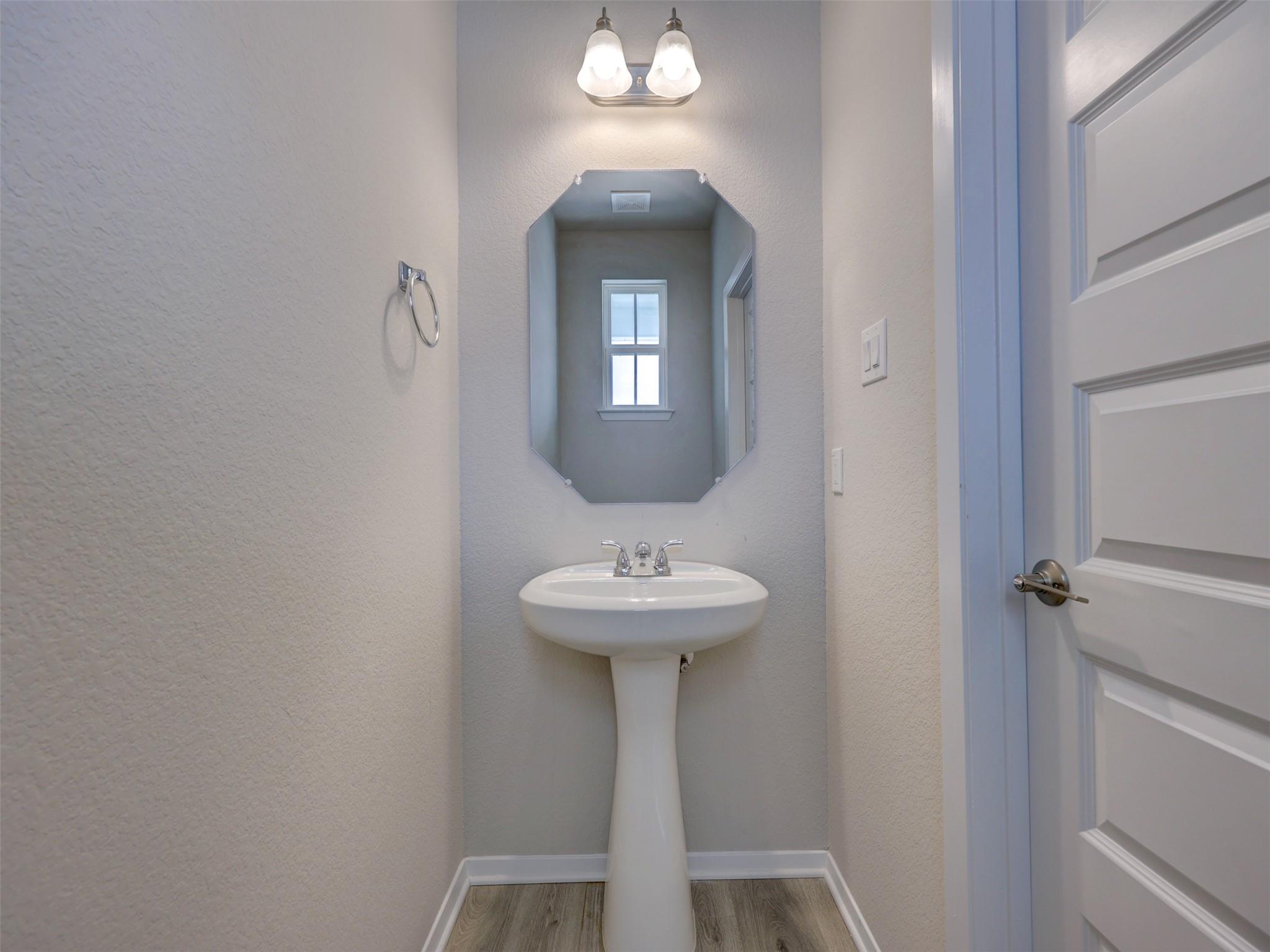 11417 Lago De Garda Dr, Austin, TX 78747