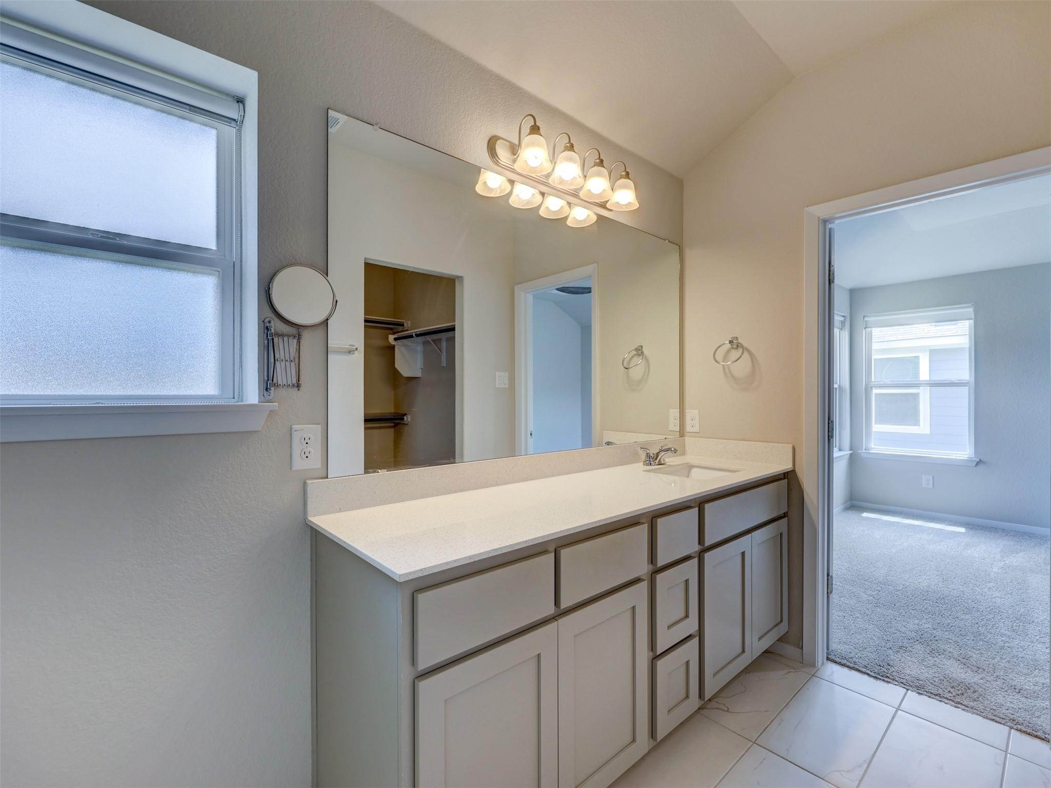 11417 Lago De Garda Dr, Austin, TX 78747